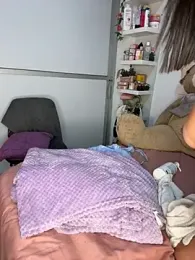 jailyncam_ webcam model stream image