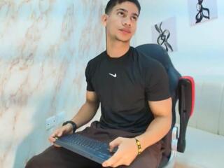 Andres Stud webcam model stream image