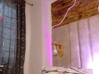 natashaa-black webcam model stream image