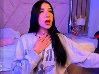 leiawong webcam model stream image