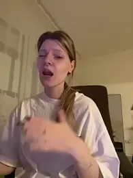 MaryHiggins webcam model stream image