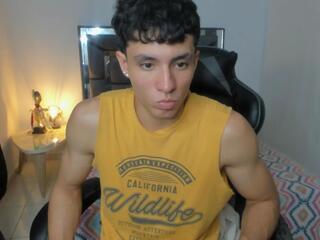 Enzo Slora webcam model stream image