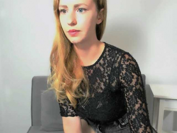 LyraAngelic webcam bongacams model stream image