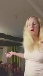 lablonde8 webcam cam4 model stream image