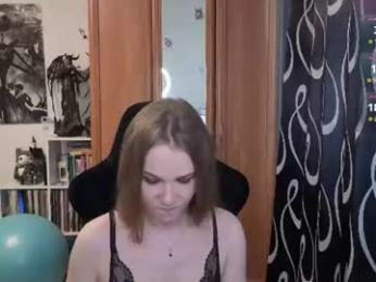 stella_and_carol webcam model stream image