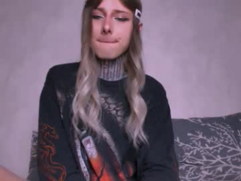 kristinaholland webcam model stream image