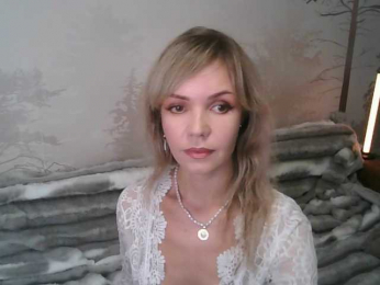 Red_Rose_98 webcam model stream image