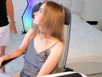 double_seasoning webcam model stream image