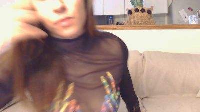 Lyly_laurensaa webcam cam4 model stream image