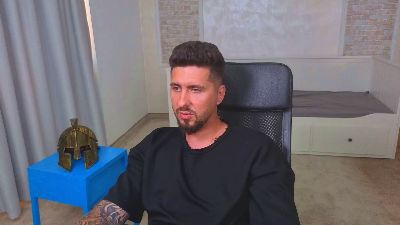LoganStroud webcam model stream image
