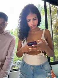 Rose-andres webcam model stream image