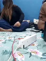 Ruchikalive webcam model stream image