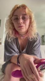 Emy_2002 webcam model stream image