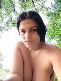 girl_milk1 webcam model stream image