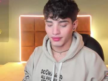 alejootwink webcam model stream image