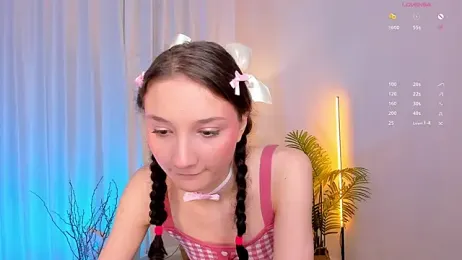 MilliMouse webcam stripchat model stream image