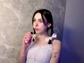 Lola-Aura webcam model stream image