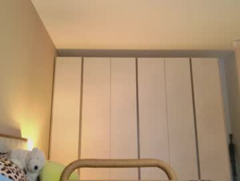 _isiah webcam model stream image