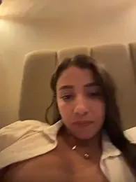 Hall_16 webcam model stream image