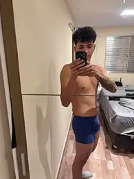 henrids webcam model stream image