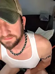 Icebearsticlese webcam model stream image