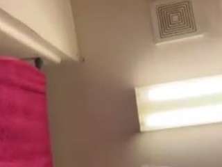 makeemcumm webcam model stream image