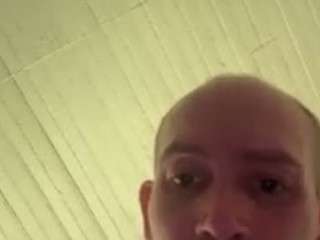 makeemcumm webcam model stream image