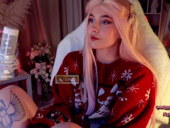 HoneyCherry webcam model stream image