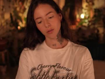 effylowell_ webcam chaturbate model stream image