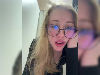 LiiBaby webcam bongacams model stream image