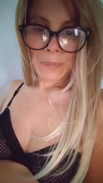 Calupink webcam model stream image