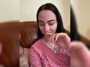 CrystalAndDavis webcam model stream image