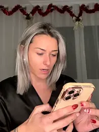 petrouchkaaa_ webcam model stream image