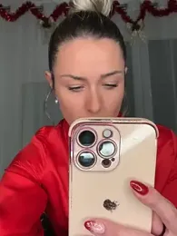 petrouchkaaa_ webcam stripchat model stream image