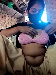 hemayadav111 webcam stripchat model stream image