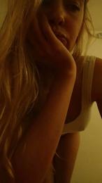 Damnquuen webcam model stream image