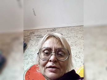 GardenerofIllusions webcam model stream image