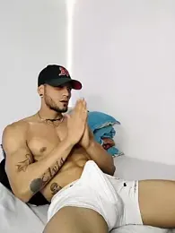 morenosiam webcam stripchat model stream image