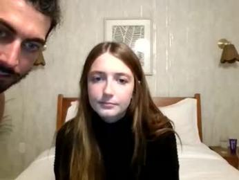 yourhotmother webcam model stream image