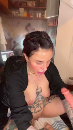 Dancing_w_Vale webcam cam4 model stream image