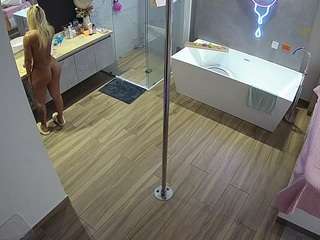 voyeurcam-casa-salsa-bathroom-3 webcam model stream image