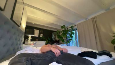 LiveDickOn webcam model stream image