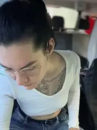 MeekyRich webcam model stream image