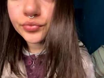 kikilove15 webcam chaturbate model stream image