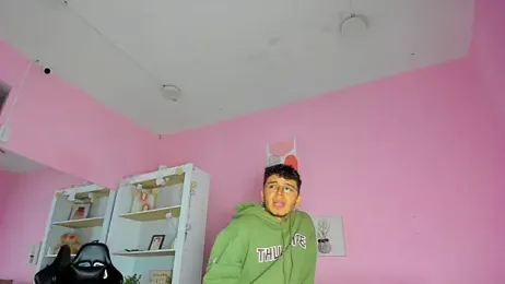 Ian_Castillo_ webcam stripchat model stream image