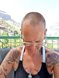 Emma_Milf25 webcam model stream image