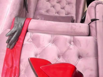 LadyLeather webcam model stream image