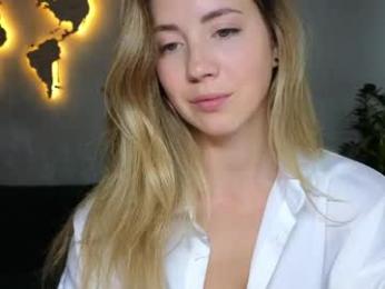 emmi_rosee webcam model stream image