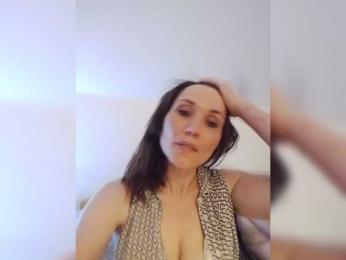 crazyDuet2LOVE webcam model stream image