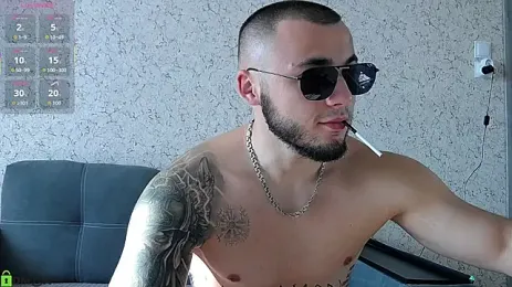 PaulGrow webcam model stream image